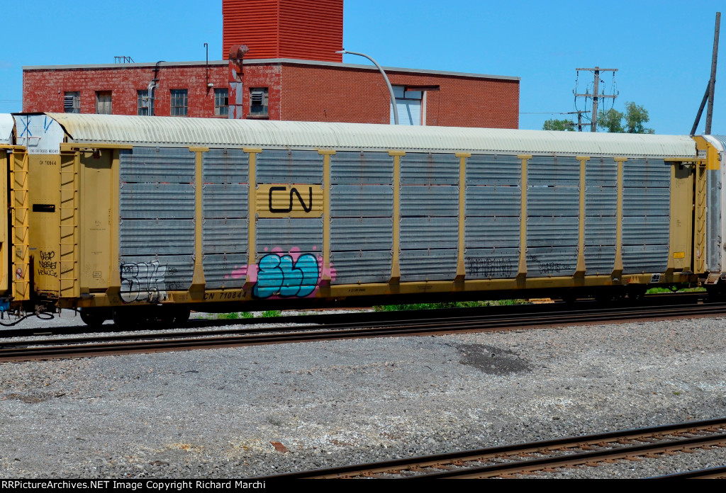 CN 710844